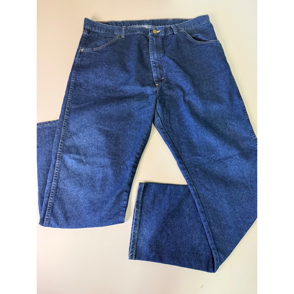 Wrangler Authentic Jeans Mens 40x32 Regular Fit Dark Wash Blue 85900DW Denim
